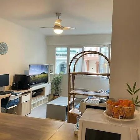 2 Pieces 37m2,350m De La Apartment